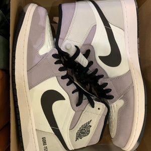 Jordan 1 High Retro OG “Gore Tex” Light Bone Beige Size 11.5